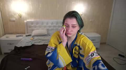 Snapshot of eliarose chatting on 01-10-26, 10:47 Luna online show from 01-10-26, 10:47