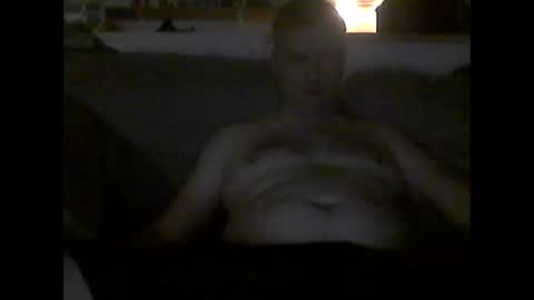 Snapshot of eliassxxx chatting on 10-21-25, 01:17 eliassxxx online show from 10-21-25, 01:17