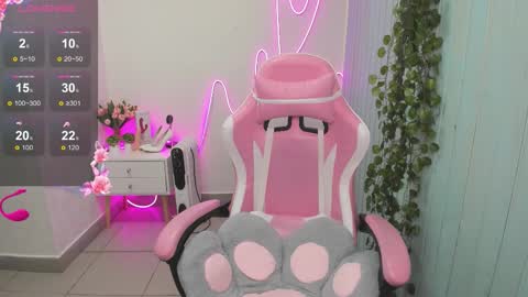 elieiza_xo online show from 11-14-25, 10:14