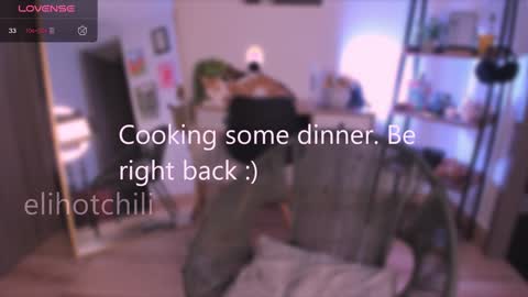 Snapshot of elihotchili chatting on 12-02-24, 01:25 Eli online show from 12-02-24, 01:25