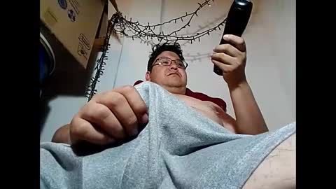 Snapshot of elimposstor chatting on 12-16-24, 01:43 elimposstor online show from 12-16-24, 01:43