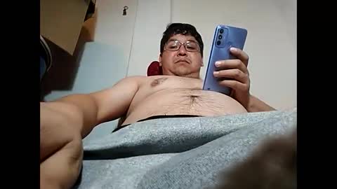 Snapshot of elimposstor chatting on 12-19-24, 02:12 elimposstor online show from 12-19-24, 02:12