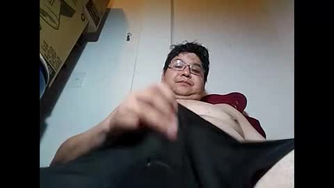 Snapshot of elimposstor chatting on 02-04-25, 01:13 elimposstor online show from 02-04-25, 01:13