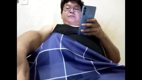 Snapshot of elimposstor chatting on 10-01-25, 07:09 elimposstor online show from 10-01-25, 07:09