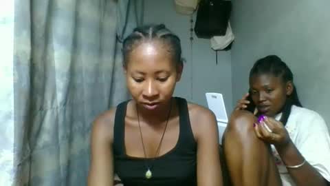 Snapshot of elina981 chatting on 02-05-26, 08:08 elina981 online show from 02-05-26, 08:08