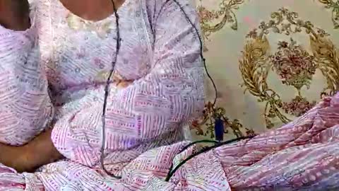 elina_roy03 online show from 11-13-25, 07:29