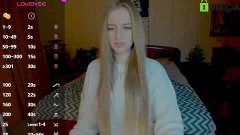 Snapshot of elinor_faith chatting on 01-10-25, 02:45 elinor_faith online show from 01-10-25, 02:45