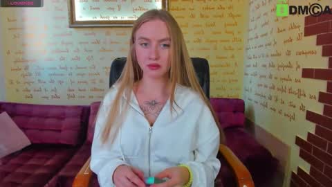 Snapshot of elinor_faith chatting on 09-21-25, 02:29 elinor_faith online show from 09-21-25, 02:29