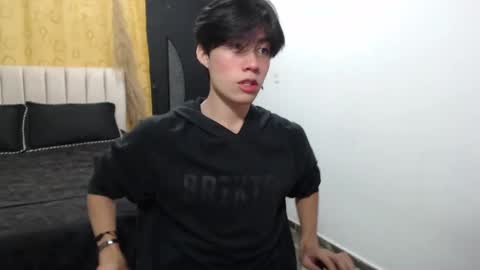 Snapshot of elio_collem chatting on 12-12-24, 08:57 ELIO online show from 12-12-24, 08:57