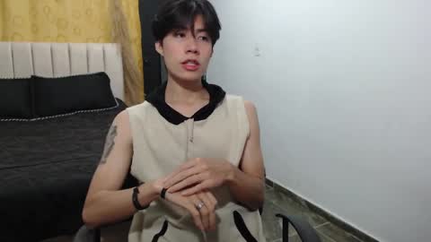 Snapshot of elio_collem chatting on 12-16-24, 08:31 ELIO online show from 12-16-24, 08:31