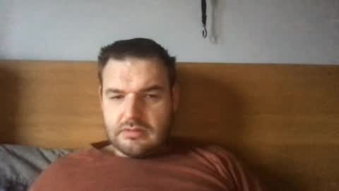 Snapshot of eliot26 chatting on 12-08-24, 10:41 e26 online show from 12-08-24, 10:41