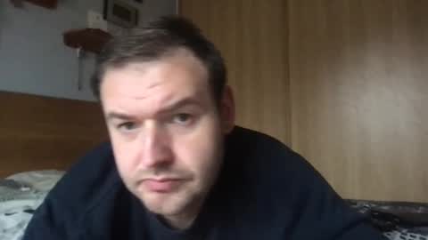 Snapshot of eliot26 chatting on 12-16-24, 01:22 e26 online show from 12-16-24, 01:22