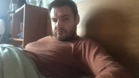 Snapshot of eliot26 chatting on 01-01-25, 01:48 e26 online show from 01-01-25, 01:48