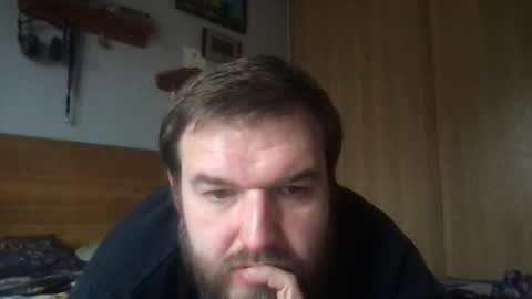 Snapshot of eliot26 chatting on 02-07-25, 02:47 e26 online show from 02-07-25, 02:47