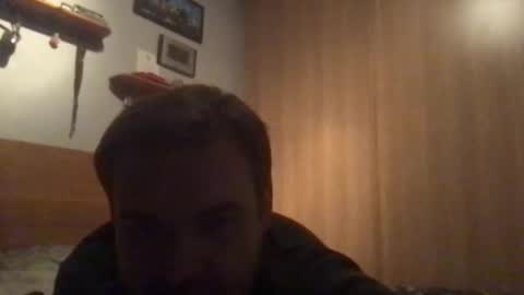 Snapshot of eliot26 chatting on 10-29-25, 05:36 e26 online show from 10-29-25, 05:36