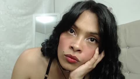 Snapshot of elisa_diaz_14 chatting on 02-12-25, 04:33 Elisa Diaz online show from 02-12-25, 04:33