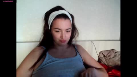 Snapshot of elisa_dove208 chatting on 09-28-25, 12:10 elisa_dove208 online show from 09-28-25, 12:10