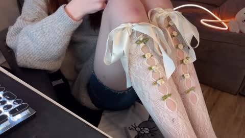 Snapshot of elisa_north chatting on 03-02-25, 11:18 Elisa North online show from 03-02-25, 11:18