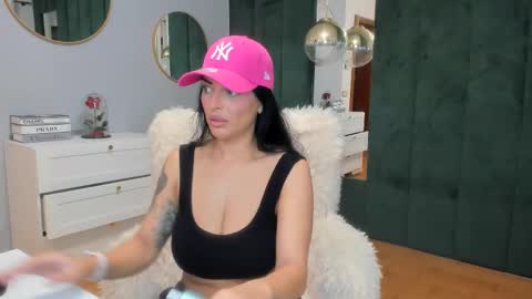 Maria online show from 10-26-25, 06:30