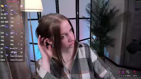 Snapshot of elisabeth_binder chatting on 06-18-26, 03:29 your sweet Lisa online show from 06-18-26, 03:29
