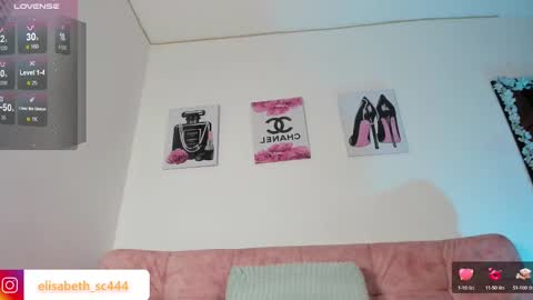 Snapshot of elisabeth_secret chatting on 01-22-25, 11:53 online show from 01-22-25, 11:53