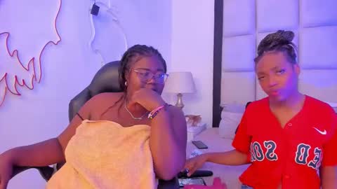 elisabettamonroy online show from 12-18-25, 06:03