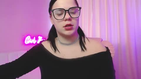 Snapshot of elissstoun chatting on 02-10-25, 06:42 ElissStoun online show from 02-10-25, 06:42