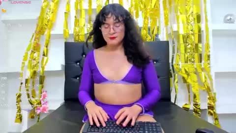 elith_berry69_ online show from 01-13-25, 12:41