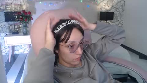 Eliza online show from 11-26-25, 07:26