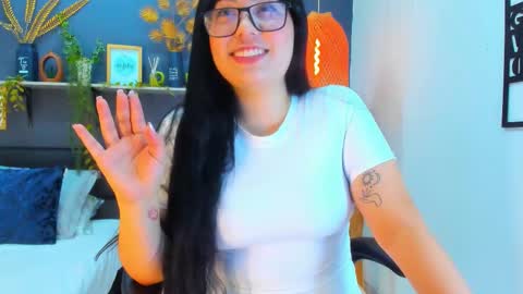 eliza_pink24 online show from 02-09-26, 09:52