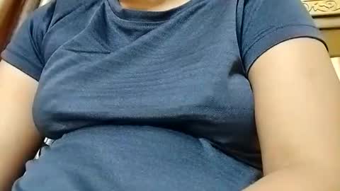 Snapshot of eliza_sexy03 chatting on 09-17-25, 01:40 eliza_sexy03 online show from 09-17-25, 01:40