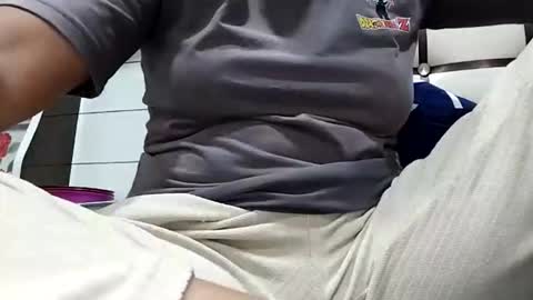 Snapshot of eliza_sexy03 chatting on 09-18-25, 03:36 eliza_sexy03 online show from 09-18-25, 03:36