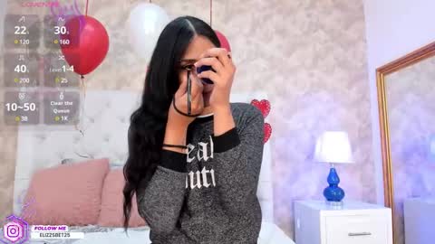 Elizabet Taylor online show from 02-15-25, 03:39