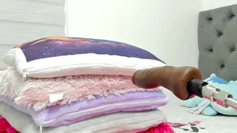 ELIZA online show from 04-05-26, 03:15