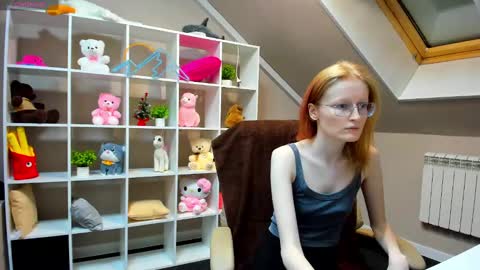 Snapshot of elizabeth_harpper chatting on 01-02-25, 01:06 Elizabeth online show from 01-02-25, 01:06