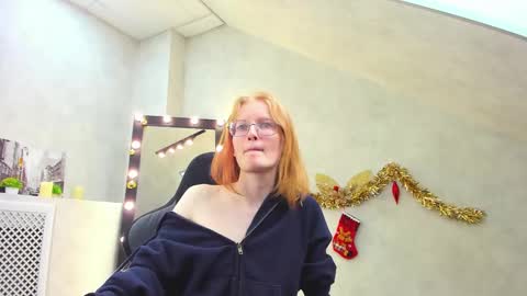 Snapshot of elizabeth_harpper chatting on 01-26-25, 07:21 Elizabeth online show from 01-26-25, 07:21