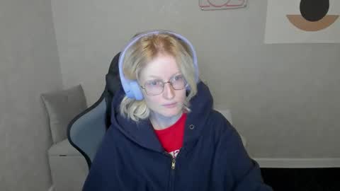 Snapshot of elizabeth_harpper chatting on 09-12-25, 12:22 Elizabeth online show from 09-12-25, 12:22