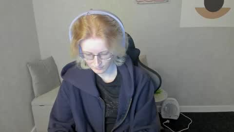 Snapshot of elizabeth_harpper chatting on 09-13-25, 08:14 Elizabeth online show from 09-13-25, 08:14