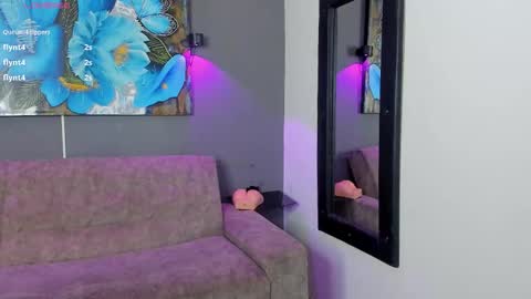 Elizabeth Lamer online show from 12-23-25, 06:55