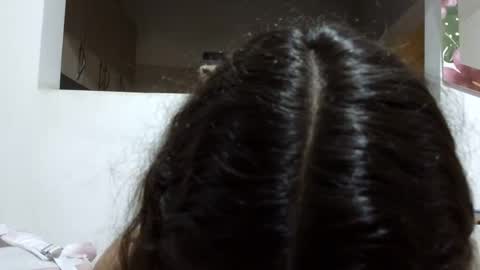 Elizabeth Martinez  online show from 01-26-25, 06:48