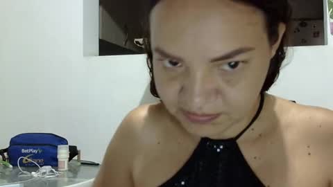 Elizabeth Martinez  online show from 09-17-25, 02:41