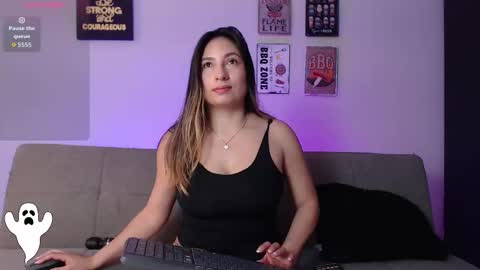 Elizabeth bolt    online show from 10-05-25, 03:43