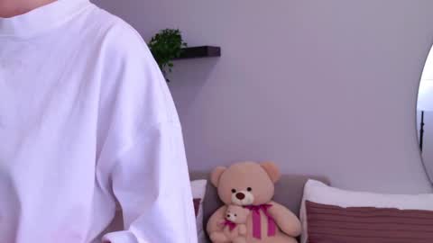 Elizabeth online show from 02-27-25, 11:37