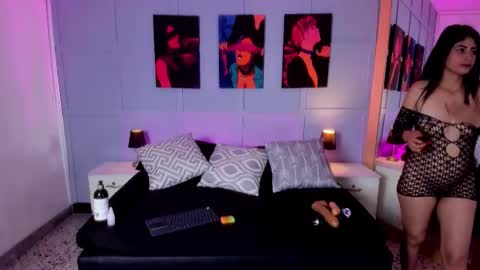  Elizabeth online show from 10-17-25, 08:33