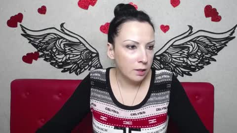 Snapshot of elizabethsho chatting on 03-06-25, 10:04 ElizabethSho online show from 03-06-25, 10:04