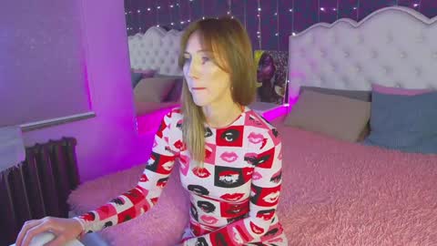 Linda online show from 02-01-25, 01:34