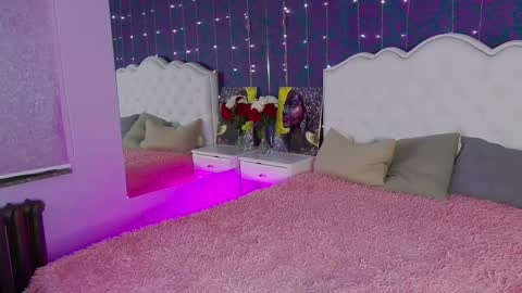 Linda online show from 02-06-25, 03:52