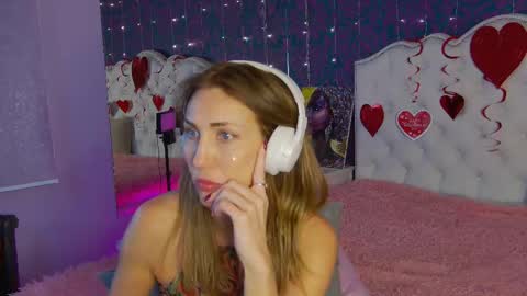 Linda online show from 02-15-25, 03:42