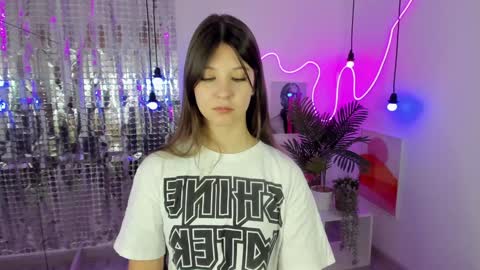 Eliza online show from 12-05-24, 04:12