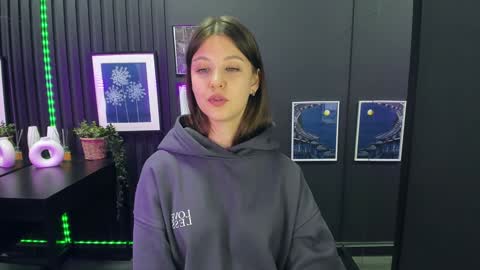 Eliza online show from 12-10-24, 07:11